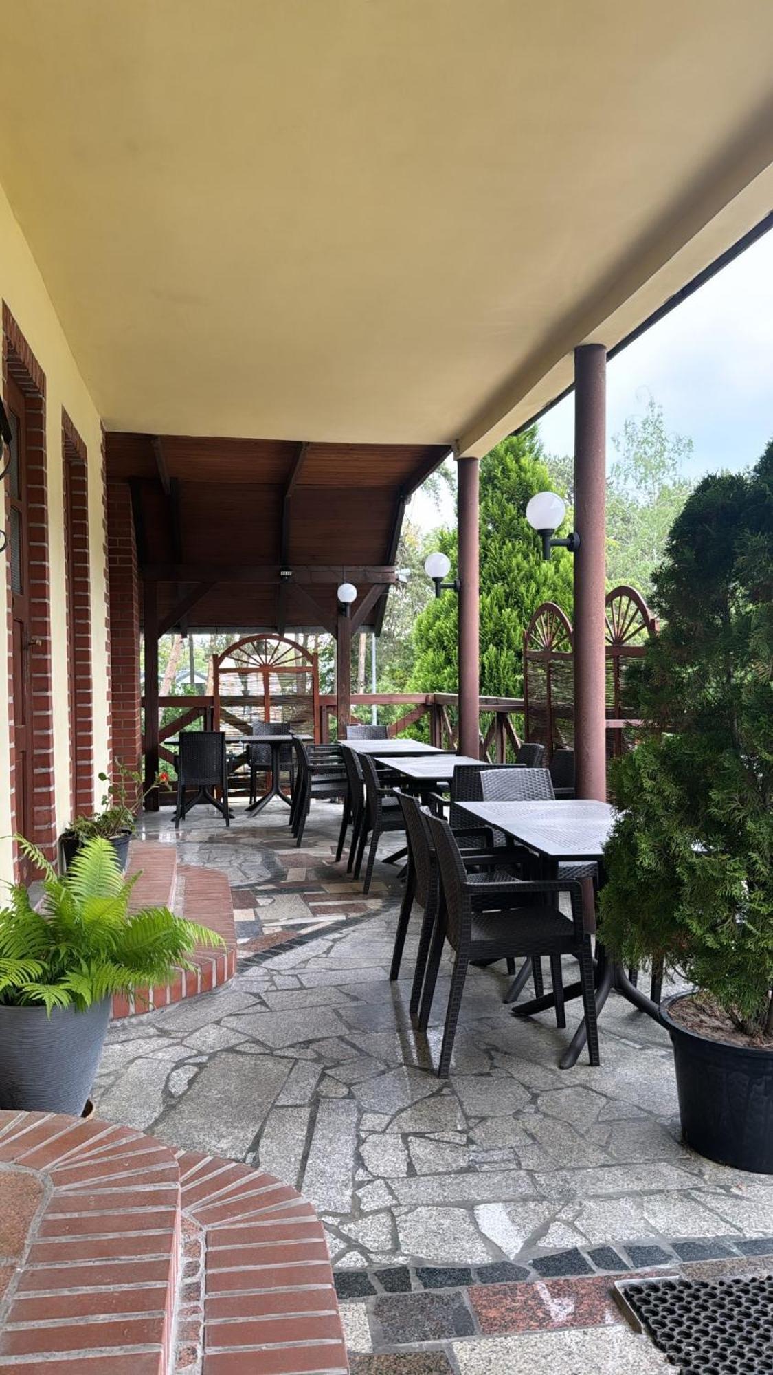 Powidz Lakeside Hotel & Restaurant 外观 照片